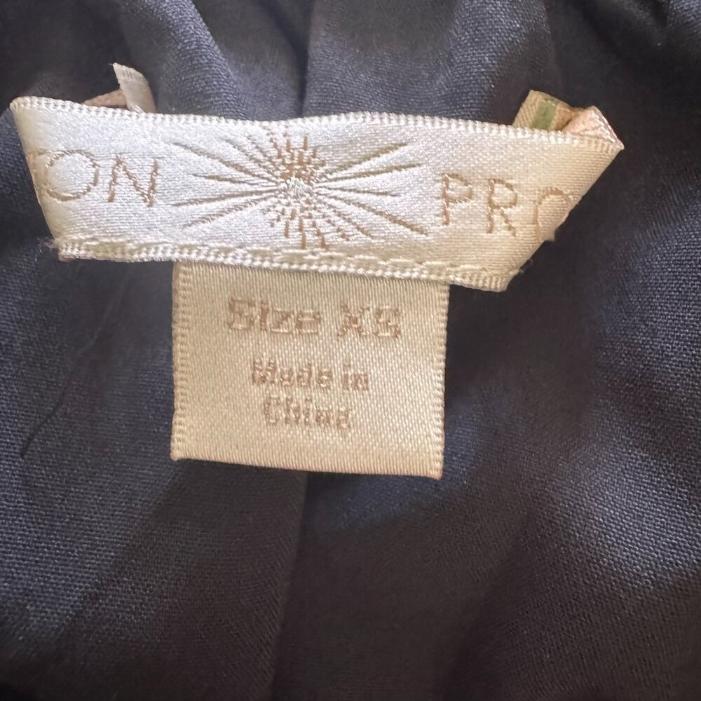 Boston Proper Blouse; flutter sleeve, rich black; XS - Picture 11 of 15
